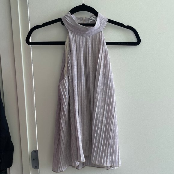 Walter Baker Gold Halter Pleated Top - Size Small - Picture 2 of 8